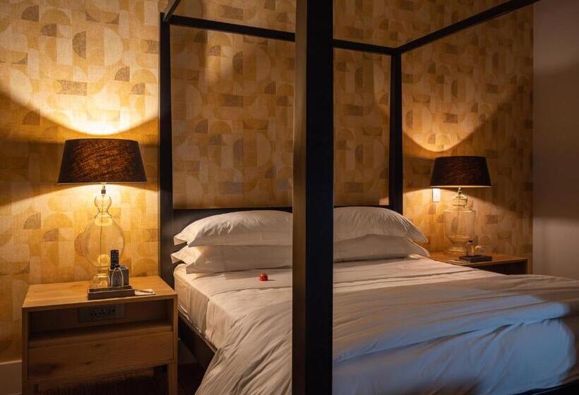 Atholplace Hotel & Villa