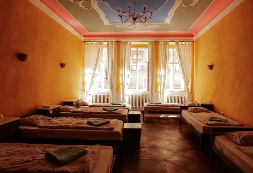 Charles Bridge Hostel & Apartments
