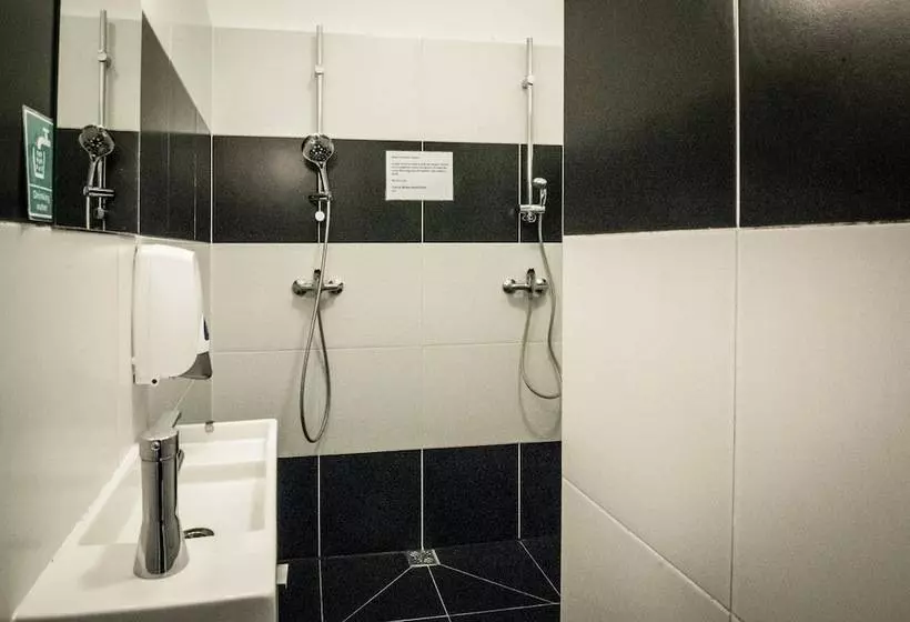 Charles Bridge Hostel & Apartments