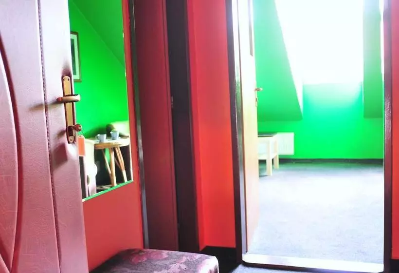 Hostel Alia