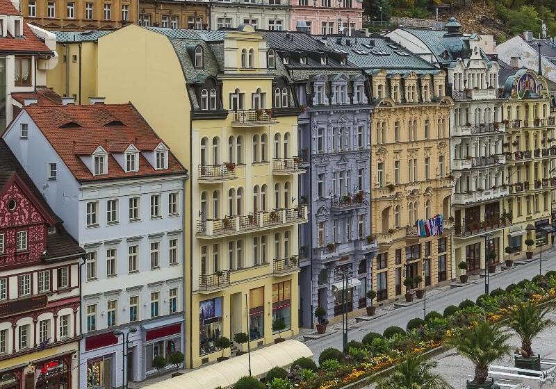 Astoria Hotel & Medical Spa