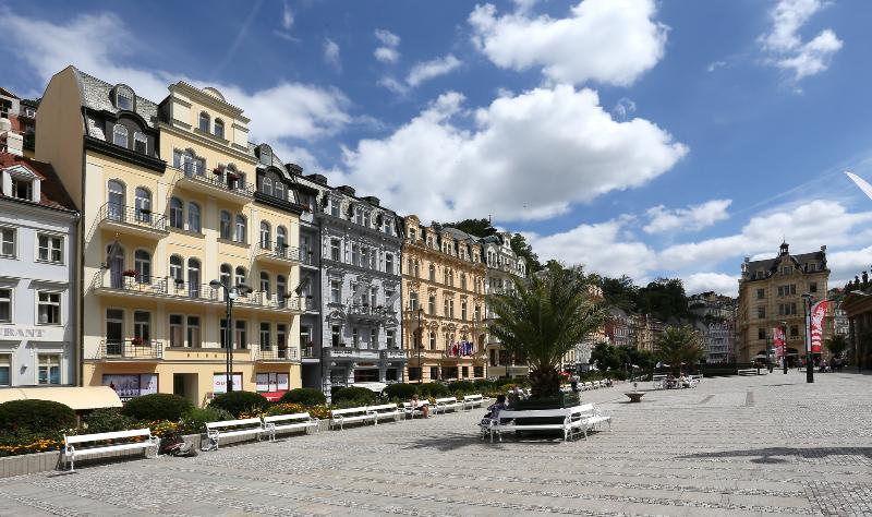 Astoria Hotel & Medical Spa