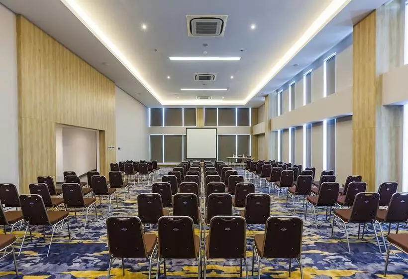 ホテル Best Western Kamala Jimbaran
