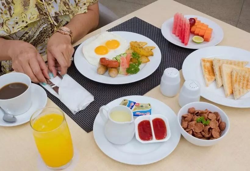 ホテル Best Western Kamala Jimbaran