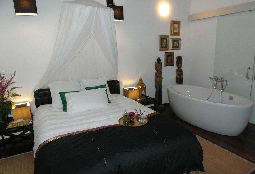 هتل Dazkarizeh 73