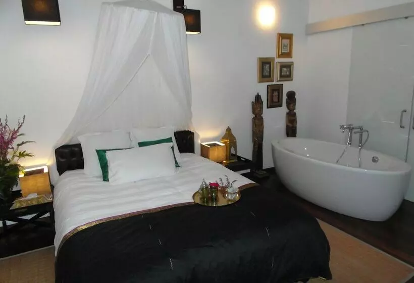 Hotelli Dazkarizeh 73