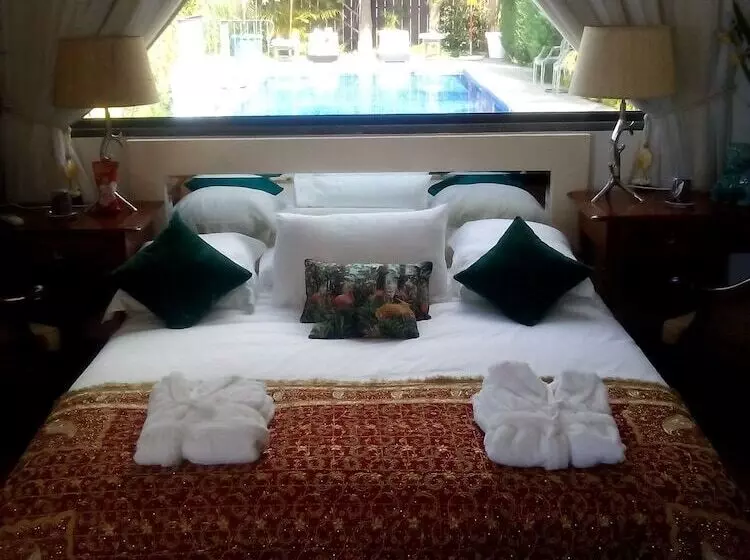 Hotelli Dazkarizeh 73