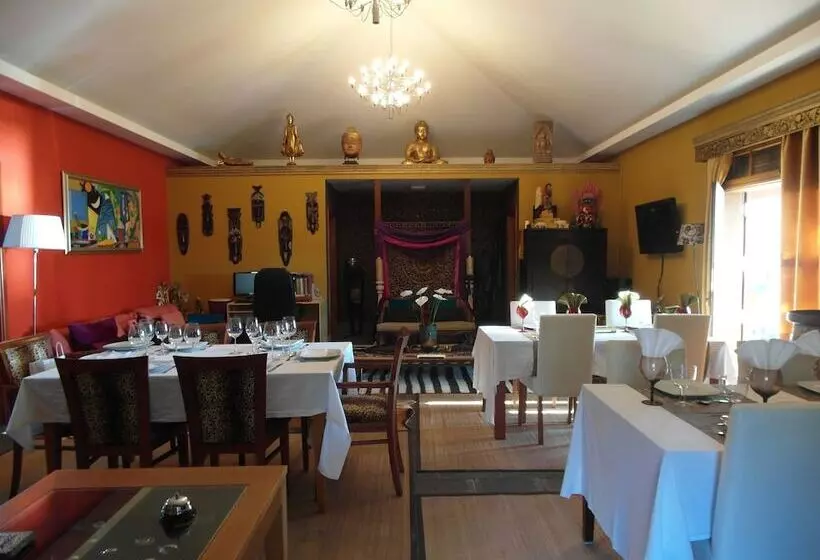 Hotelli Dazkarizeh 73