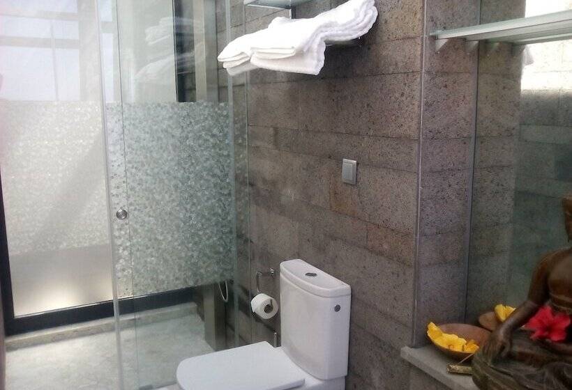 هتل Dazkarizeh 73