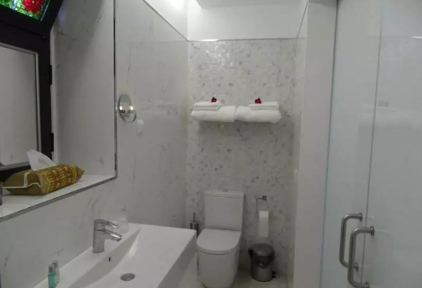 Hotelli Dazkarizeh 73