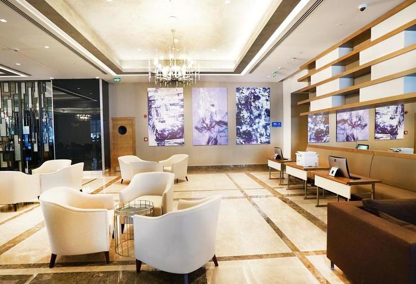 ホテル Tryp By Wyndham Istanbul Basin Ekspres