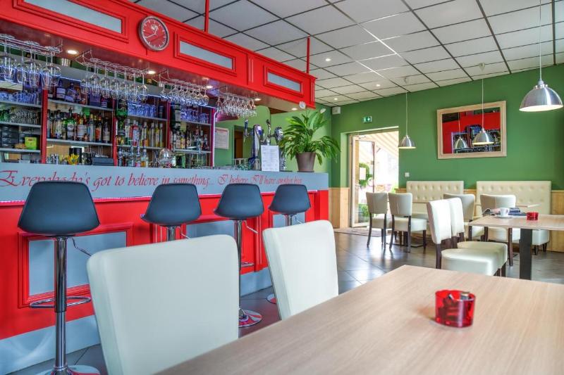 בית מלון כפרי Hôtel Restaurant Du Commerce