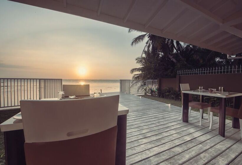 Hotel Hush Lagoon 30