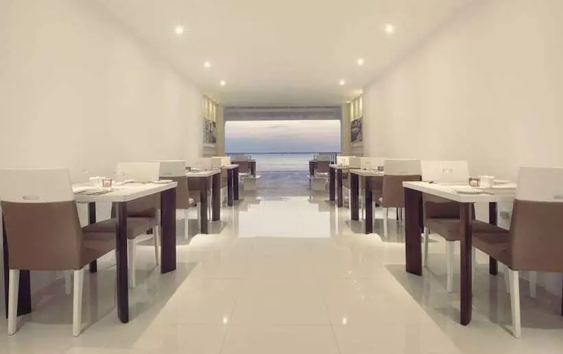 هتل Hush Lagoon 30