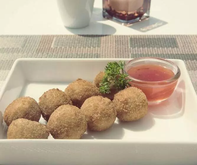 هتل Hush Lagoon 30