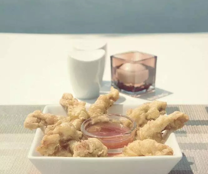 هتل Hush Lagoon 30