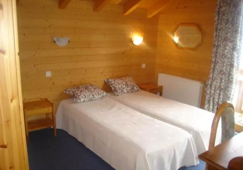 ホテル Les Chalets De Courchevel 1550