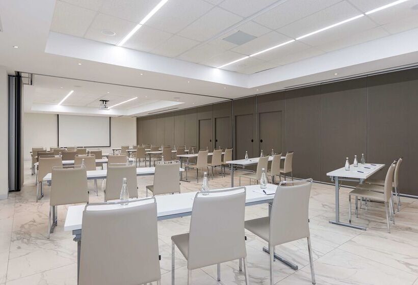 בית מלון כפרי NH Monterrey La Fe