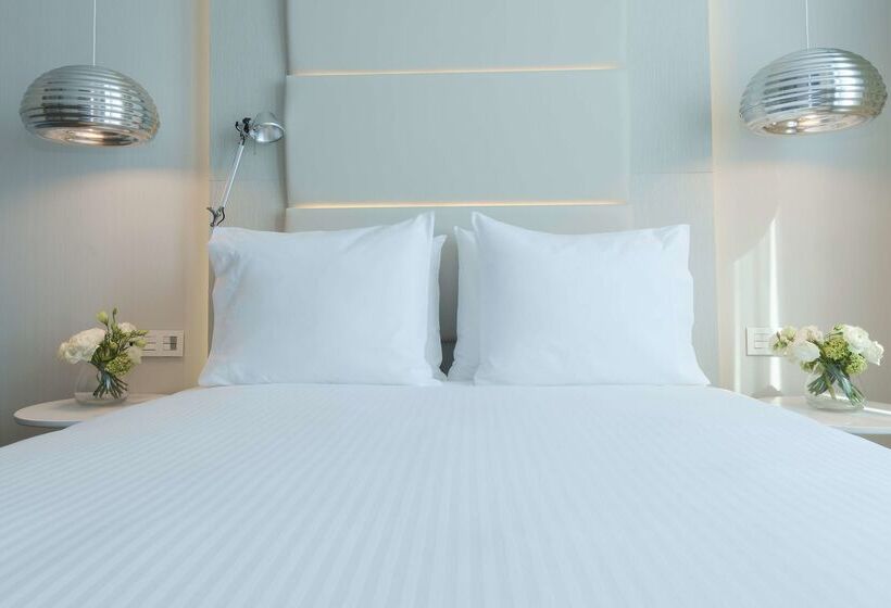 בית מלון כפרי NH Monterrey La Fe