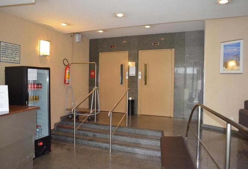 호텔 Niteroi Plaza