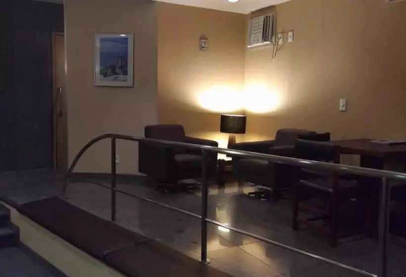 Hotelli Niteroi Plaza