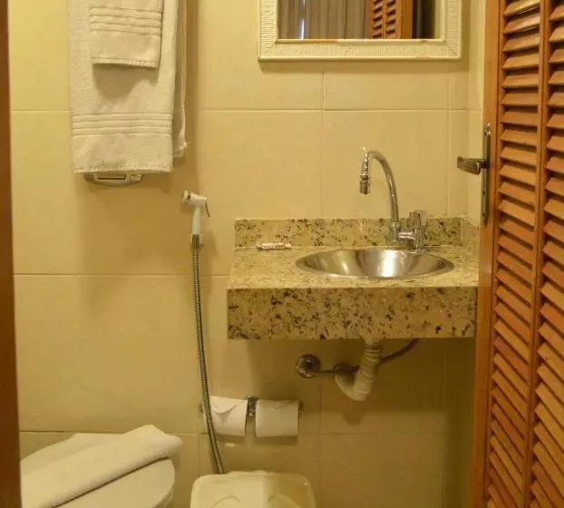 Hotelli Niteroi Plaza