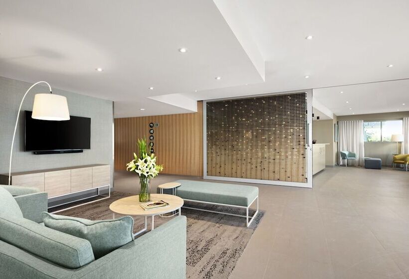 ホテル Quest Eight Mile Plains