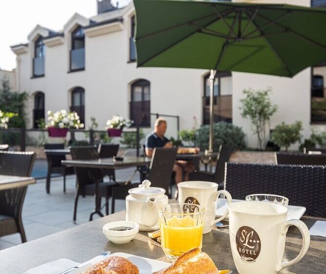 Отель Saint Laurent