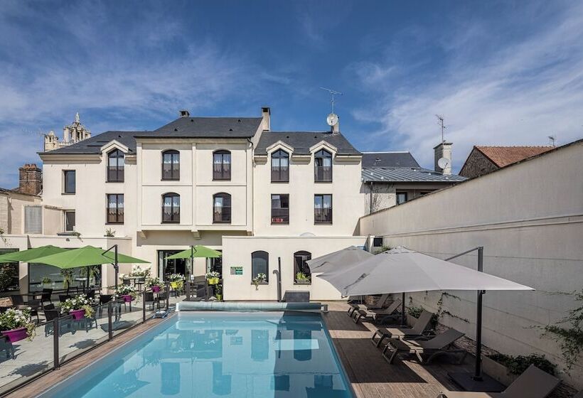 Отель Saint Laurent