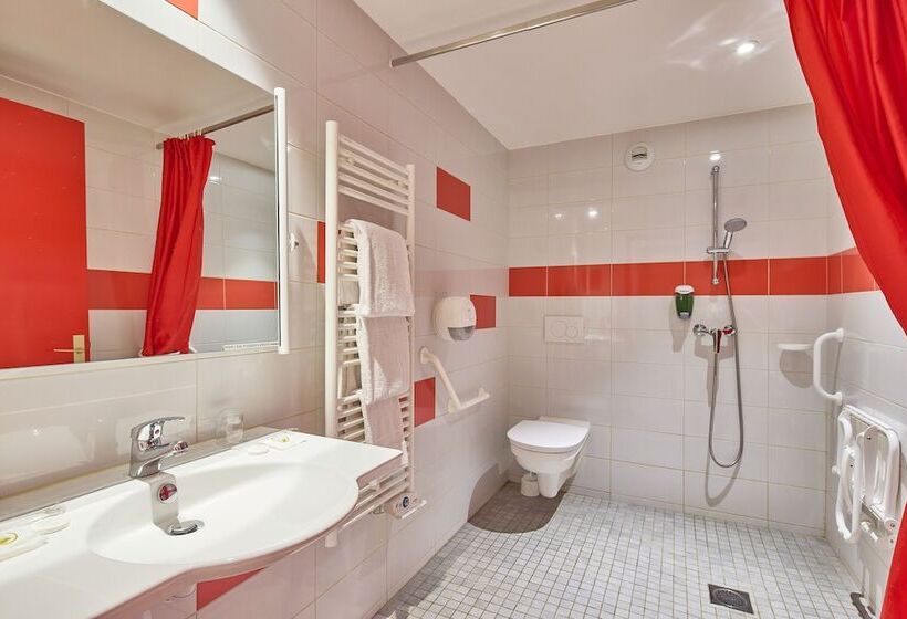 Отель Saint Laurent