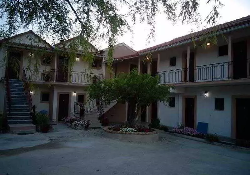 Hotelli Studio Romeo & Juliet