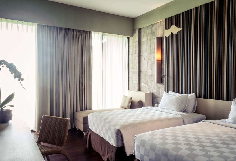 Отель Wyndham Dreamland Resort Bali