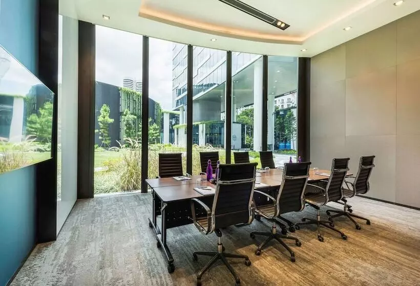 Novotel Singapore On Stevens