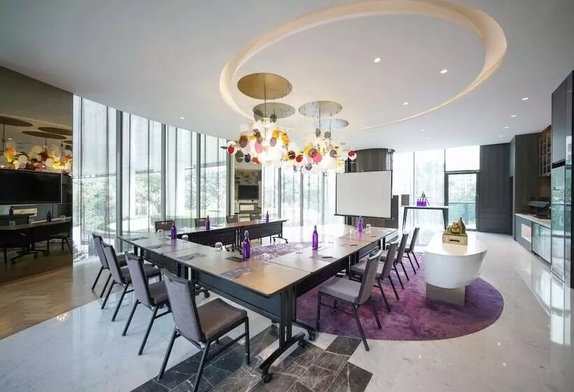 Novotel Singapore On Stevens