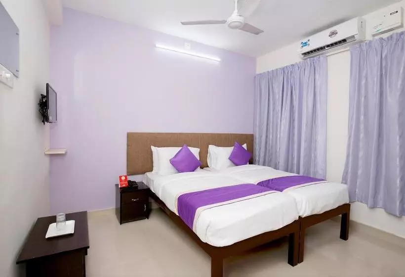Oyo 9833 Hotel Vbee Plaza