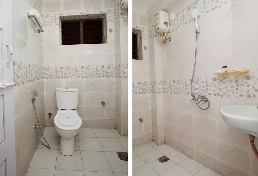 Oyo 9833 Hotel Vbee Plaza
