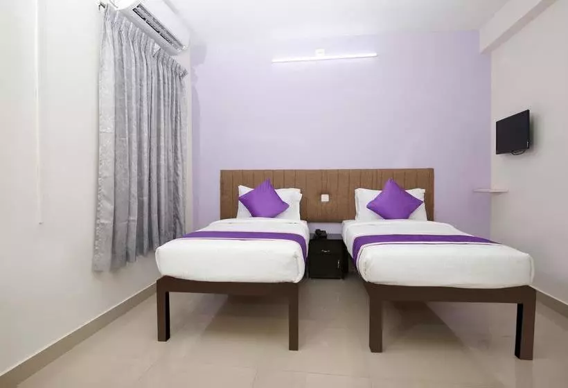Oyo 9833 Hotel Vbee Plaza