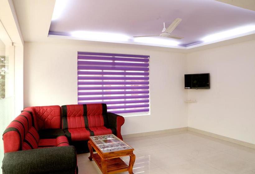 Oyo 9833 Hotel Vbee Plaza