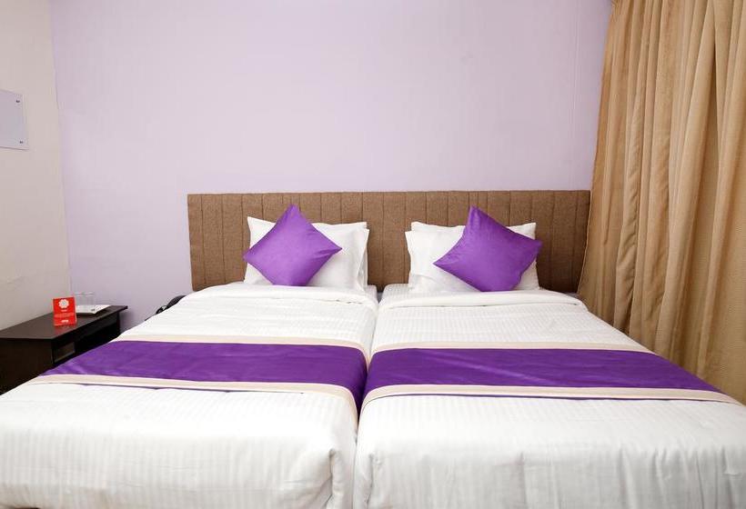 Oyo 9833 Hotel Vbee Plaza