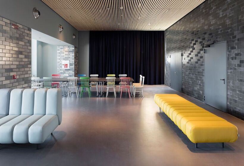 Otel a&o Hostel Venezia Mestre