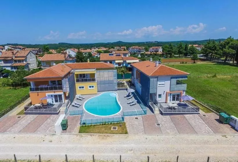هتل Residence Elody