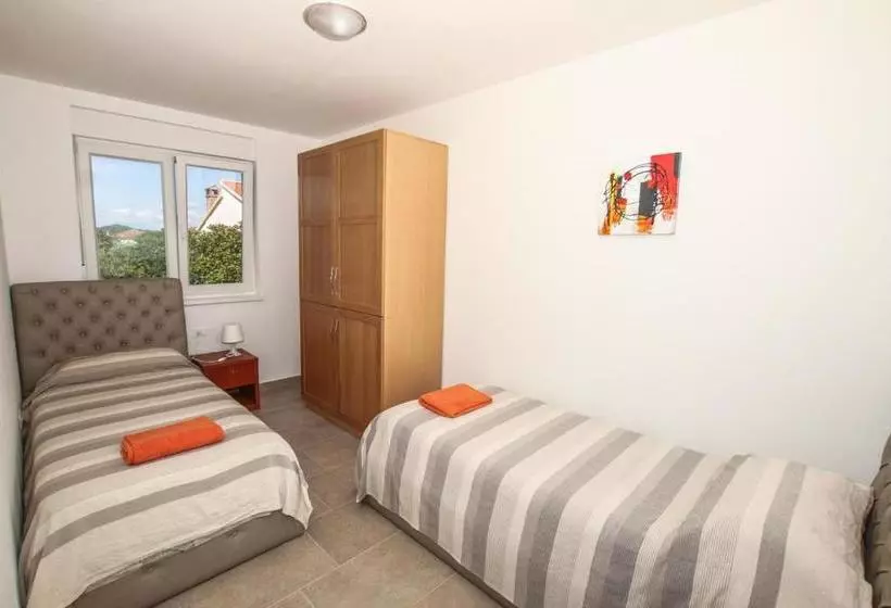 هتل Residence Elody