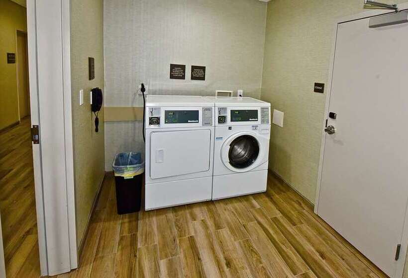 호텔 Hampton Inn Kirksville