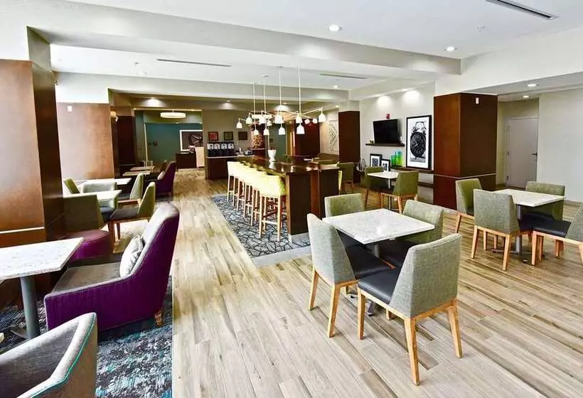 Hotelli Hampton Inn Kirksville