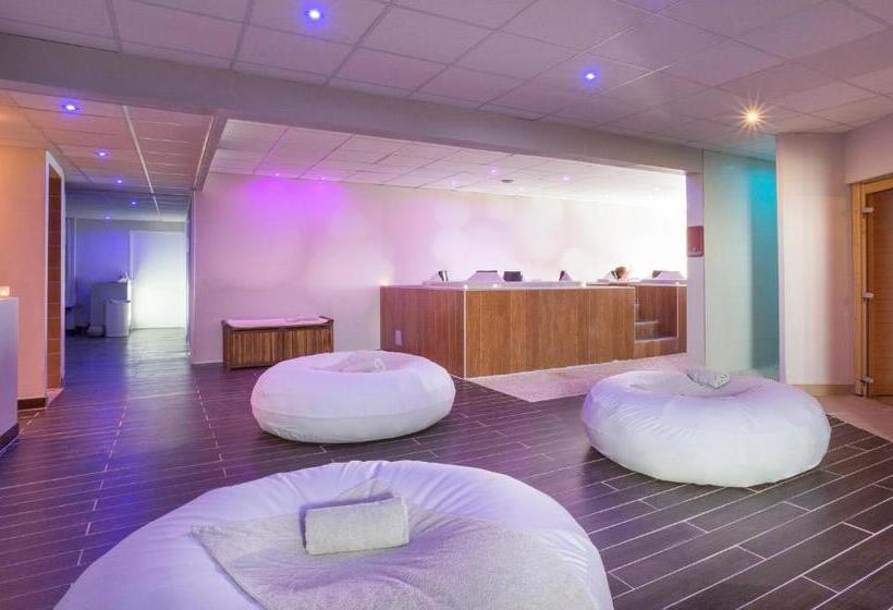 בית מלון כפרי Hôtel Club Mmv Les Mélèzes