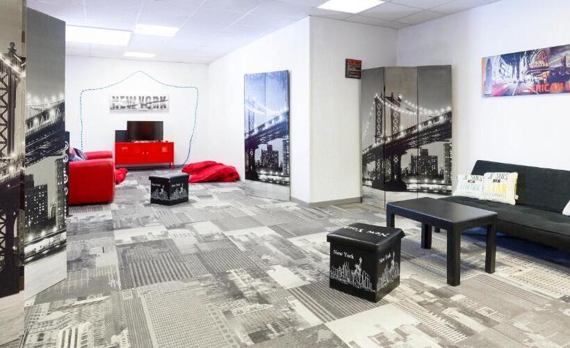 בית מלון כפרי Hôtel Club Mmv Les Mélèzes