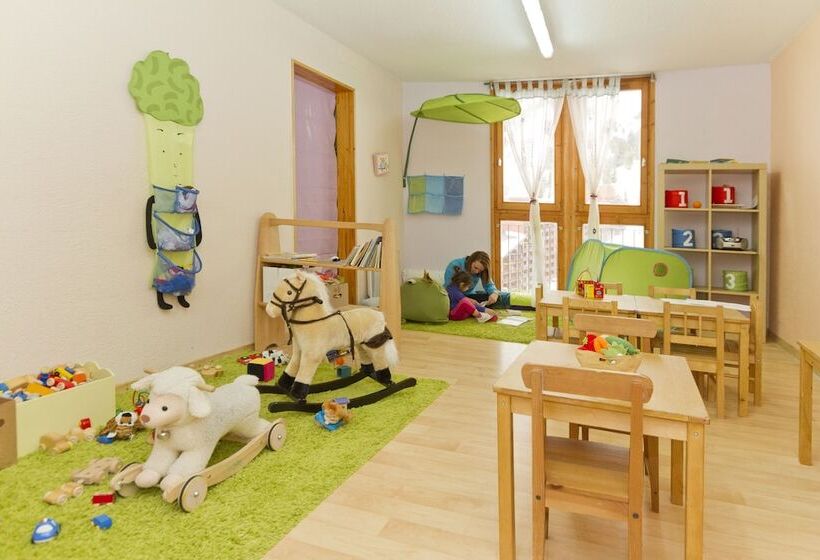 בית מלון כפרי Hôtel Club Mmv Les Mélèzes