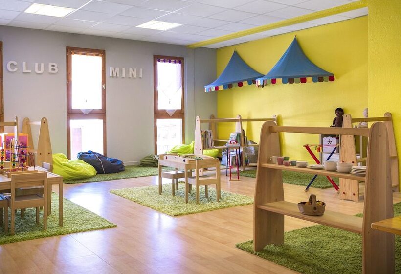 בית מלון כפרי Hôtel Club Mmv Les Mélèzes