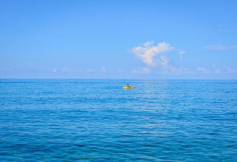 ホテル Lido Paradiso Resort