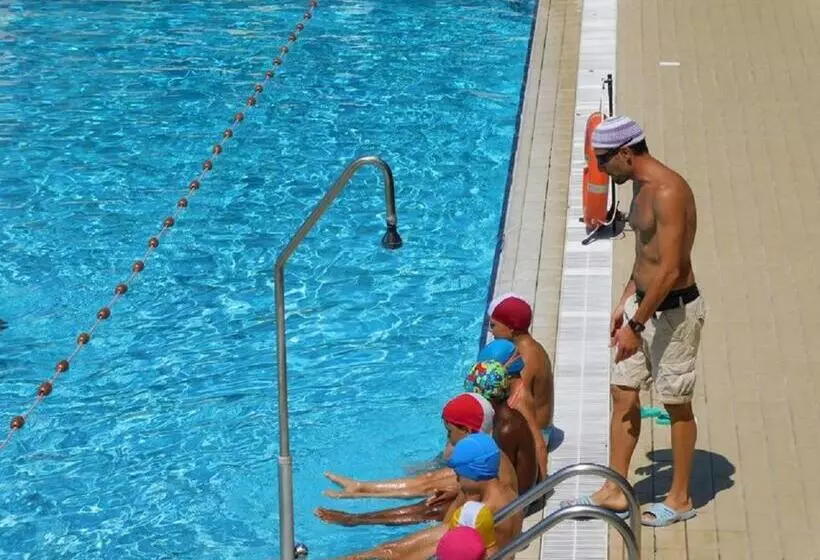 Hotelli Lido Paradiso Resort